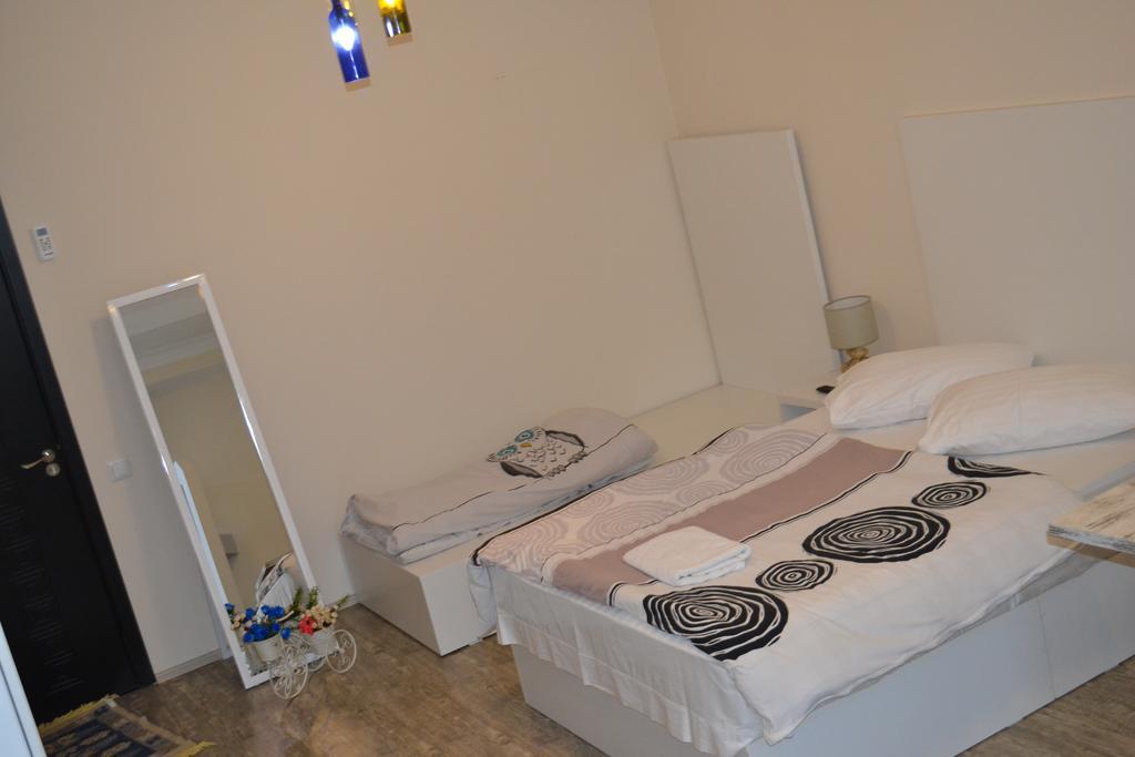 טביליסי Family Apartment In Avlabari מראה חיצוני תמונה